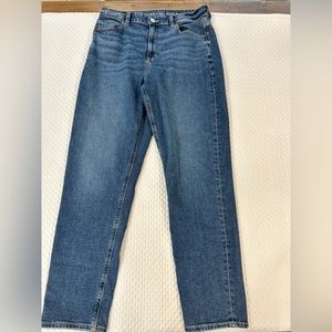 American eagle mom jeans